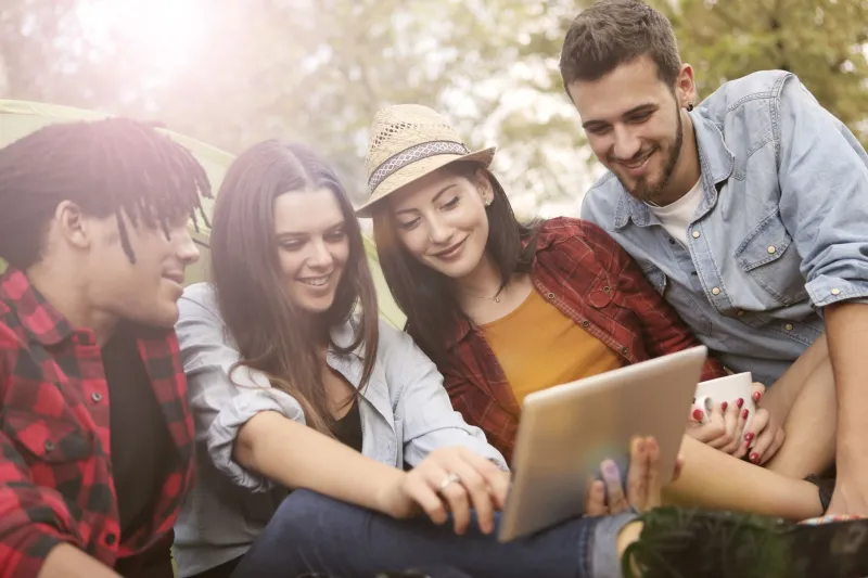 Fewer Followers, More Freedom: The Radical Joy of Shrinking Your Online Social Circle on Purpose